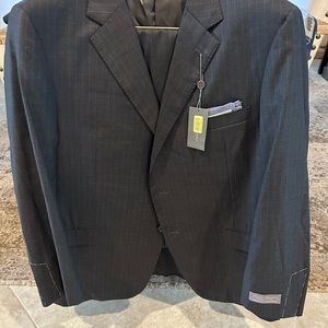 Daniel Cremieux, 46R 41W, dark gray pinstripe men's suit